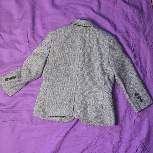 Cutest little blazer ever 😍 - Picture 3 of 4